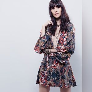 Free people High Plains balloon sleeve floral mini dress size S.
